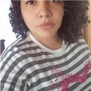 profesora con experiencia en matemáticas básicas que imparte clases y tareas dirigidas a niños en edad escolar